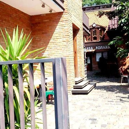 Romana Boutique Bukarest Exteriör bild
